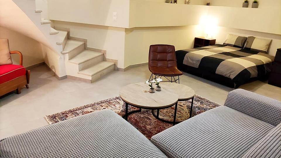 Homel Oasis Central Maisonette 3Bd Garden Patio กาลัมปากา ภายนอก รูปภาพ